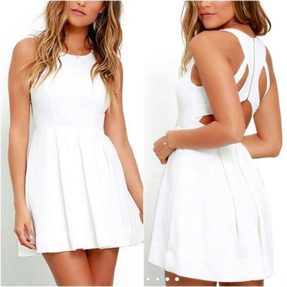 Lulus pleated a-line fit and flare skater dress Size Small - Picture 1 of 5